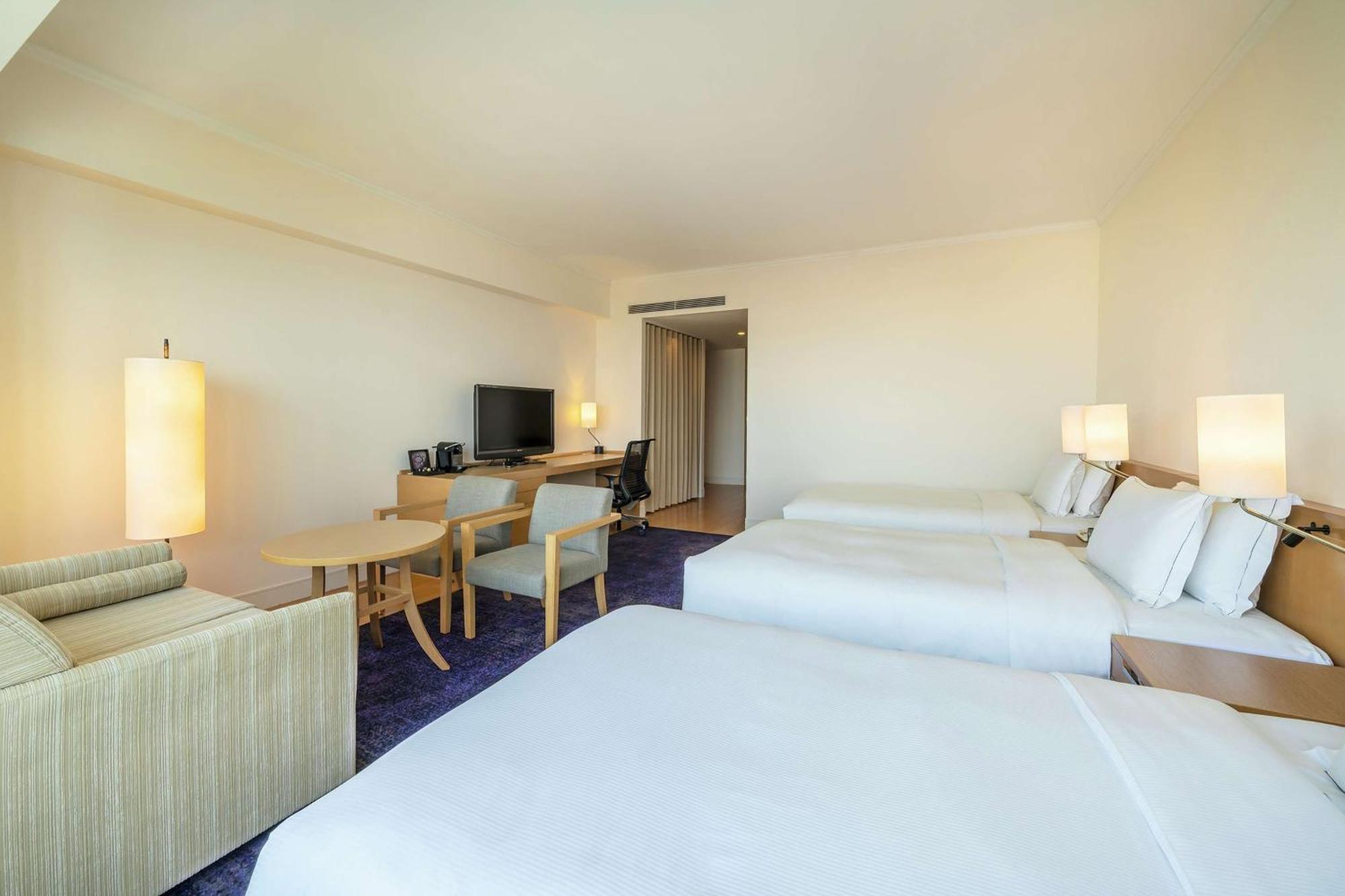 מלון Hilton Fukuoka Sea Hawk מראה חיצוני תמונה