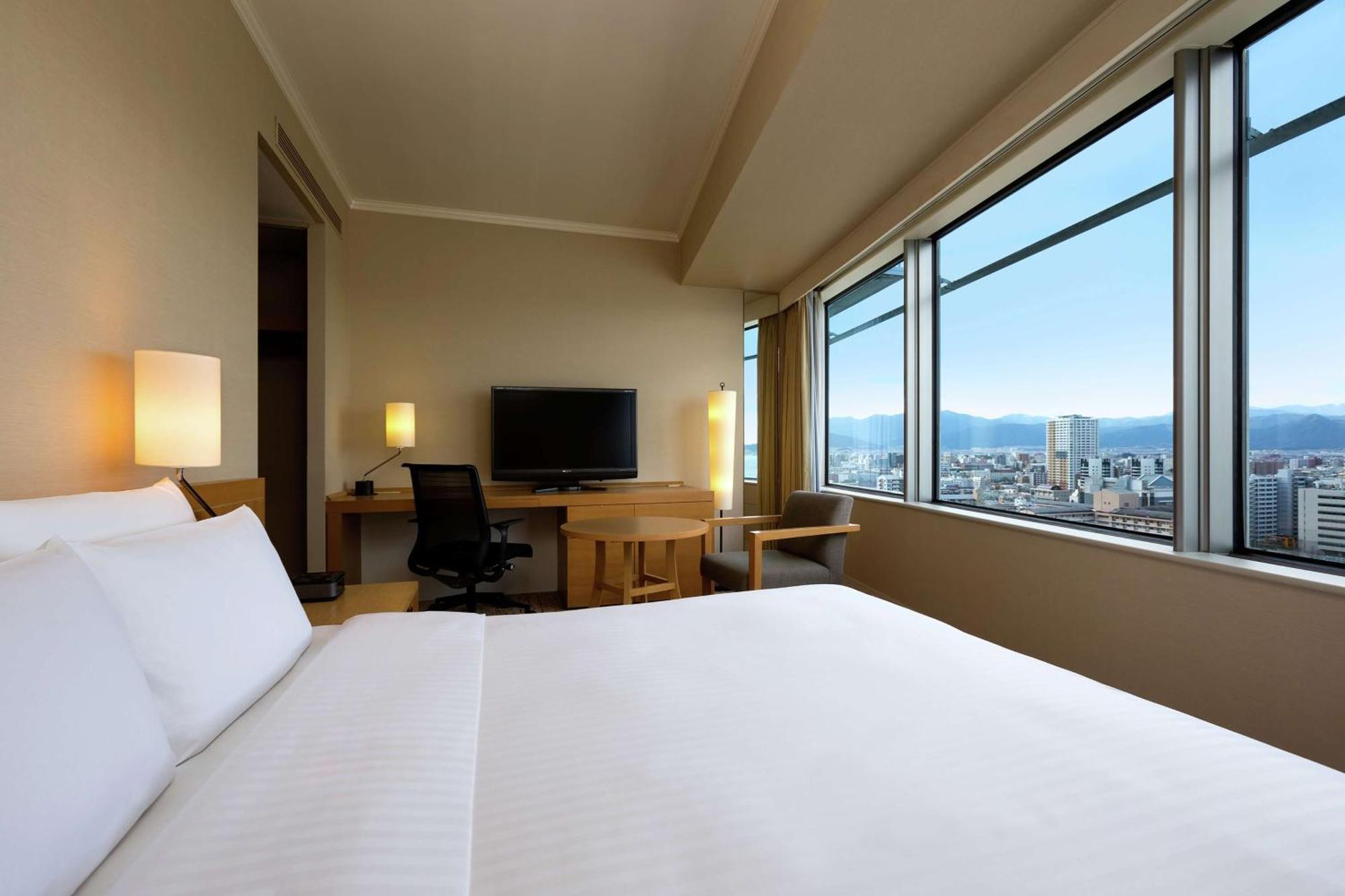 מלון Hilton Fukuoka Sea Hawk מראה חיצוני תמונה